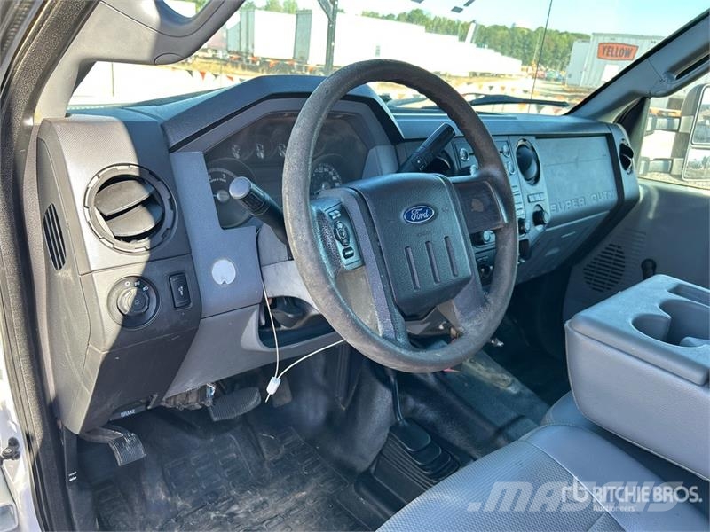 Ford F-450 Flakbilar