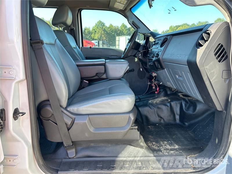 Ford F-450 Flakbilar