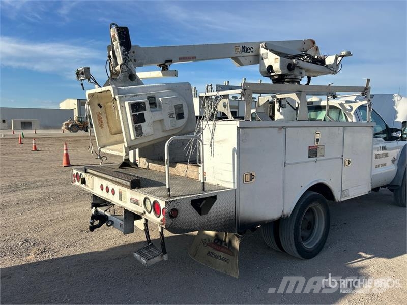 Ford F-450 Araç üstü platformlar