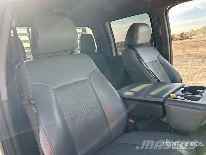 Ford F-450 Platformas/izkraušana no sāniem