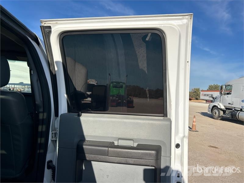 Ford F-450 Platformas/izkraušana no sāniem