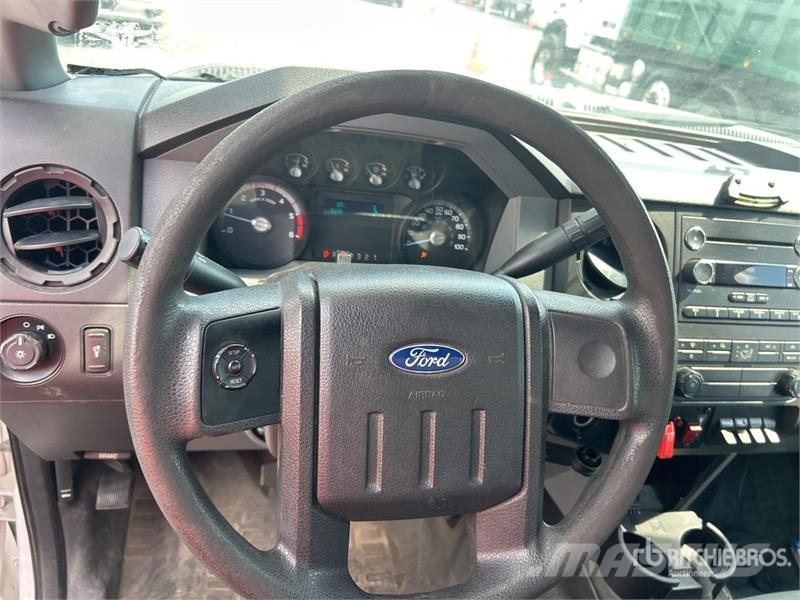 Ford F-450 Plataformas sobre camión