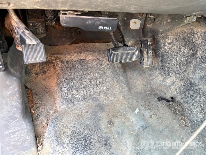 Ford F-450 Platformas/izkraušana no sāniem