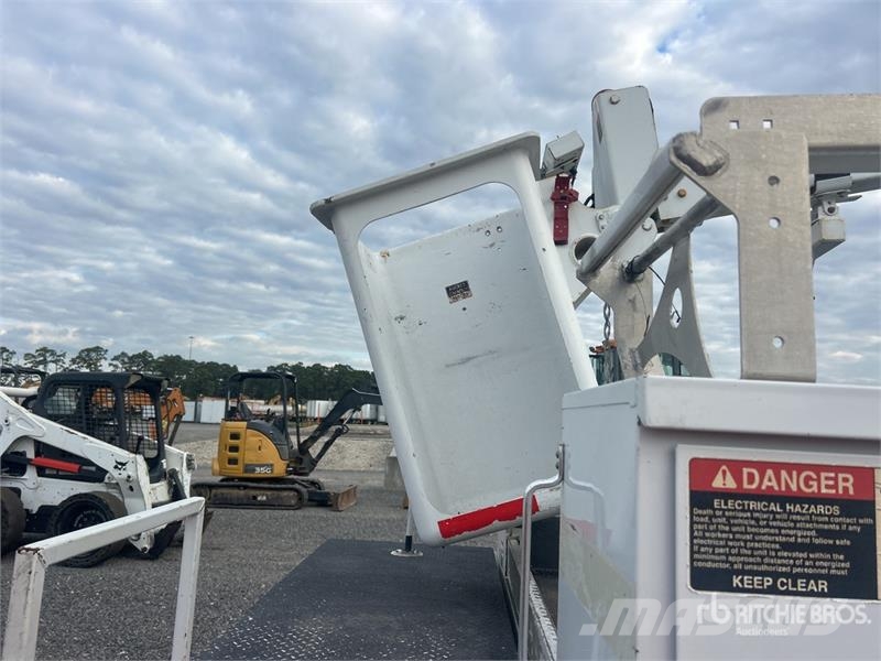 Ford F-450 Truck mounted aerial platforms