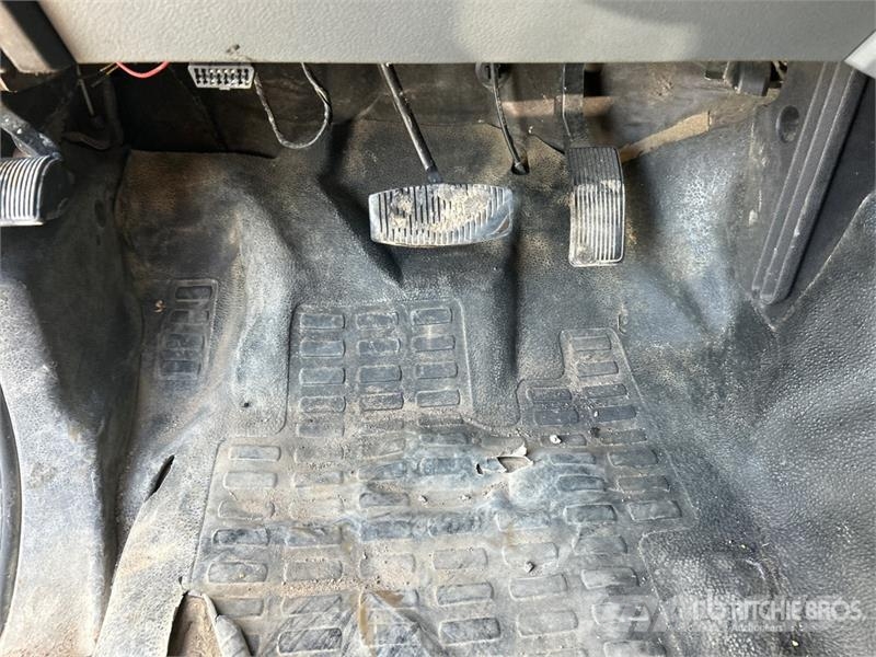 Ford F-450 Platformas/izkraušana no sāniem