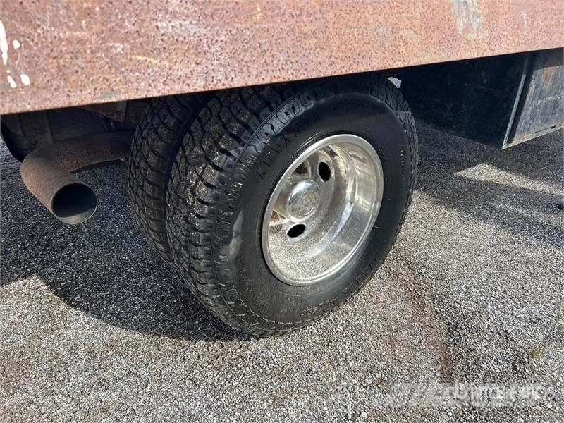 Ford F-450 Flatbed / Dropside trucks