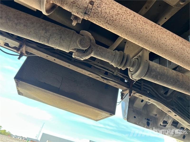 Ford F-450 Platformas/izkraušana no sāniem