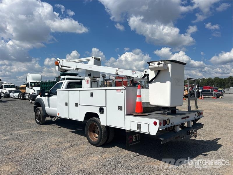 Ford F-450 Plataformas sobre camión