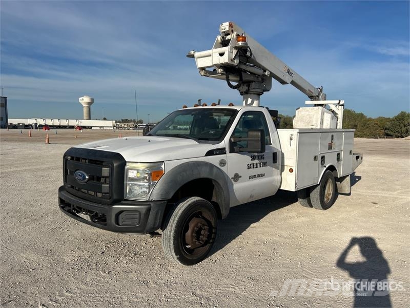 Ford F-450 Araç üstü platformlar
