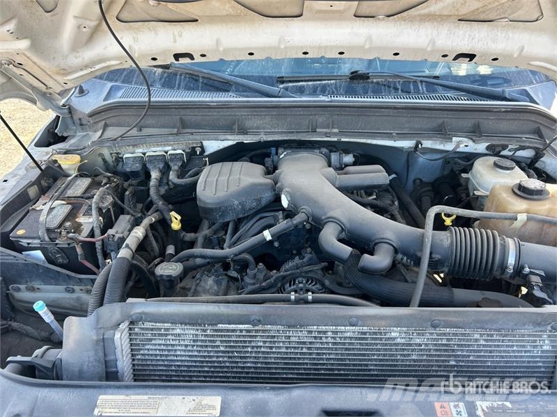 Ford F-450 Platformas/izkraušana no sāniem