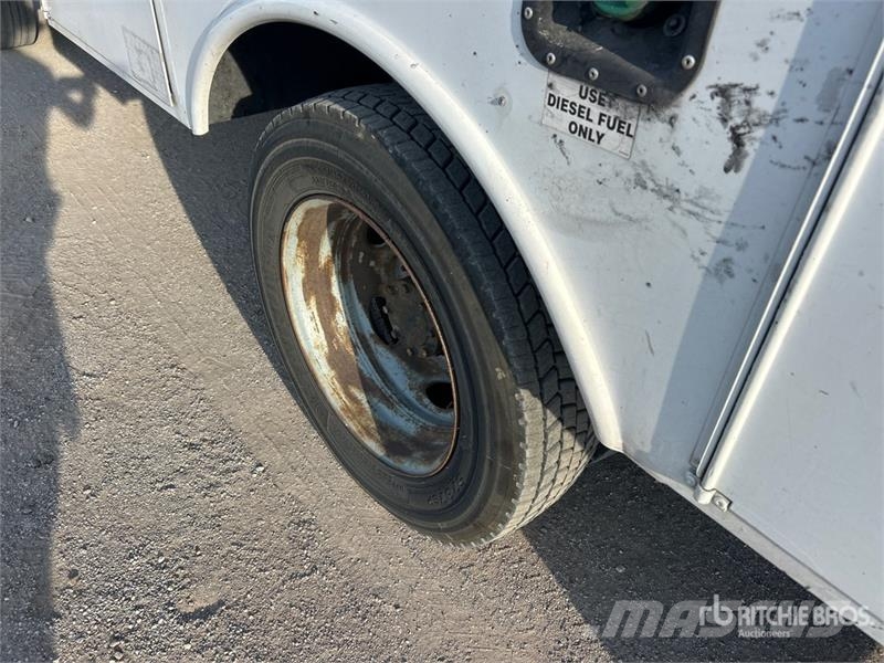 Ford F-450 Araç üstü platformlar