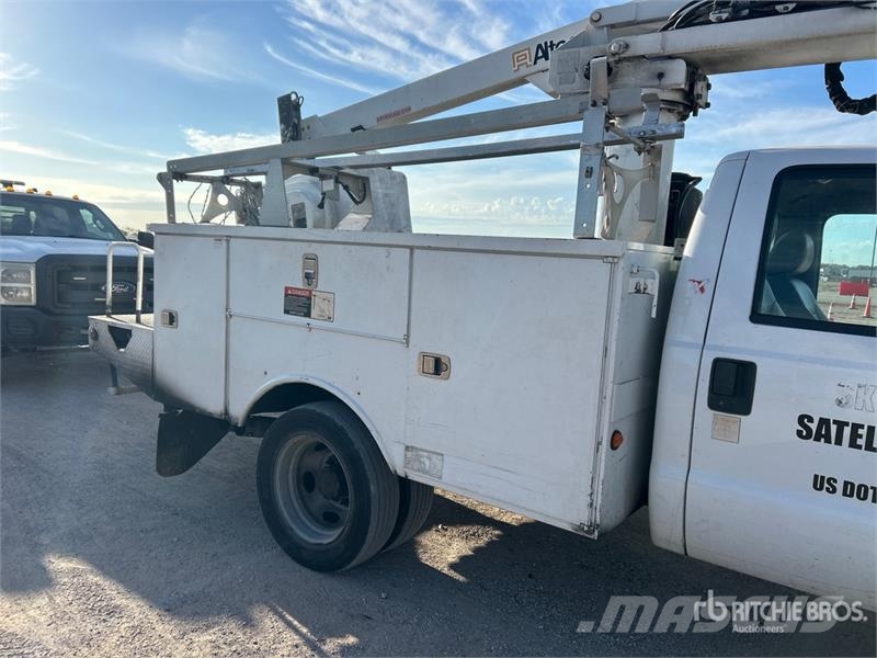 Ford F-450 Araç üstü platformlar