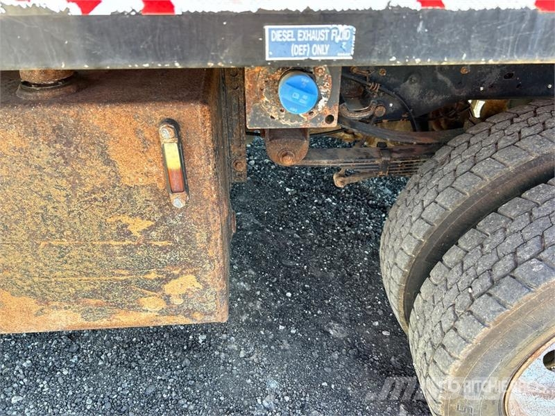 Ford F-450 Flakbilar