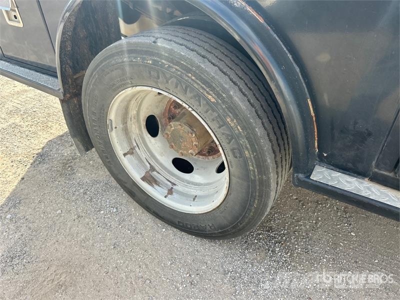 Ford F-450 Ciężarówki typu Platforma / Skrzynia