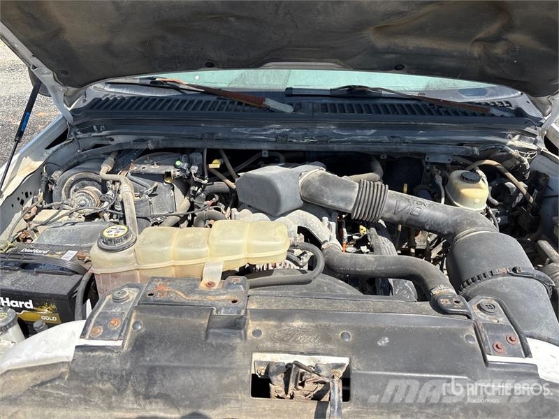 Ford F-450 Platformas/izkraušana no sāniem
