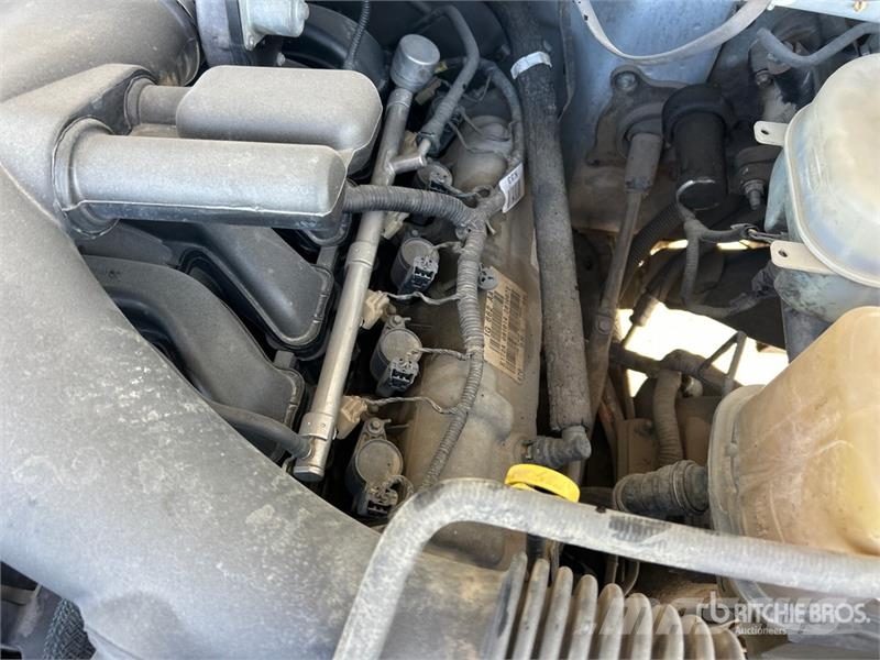Ford F-450 Platformas/izkraušana no sāniem