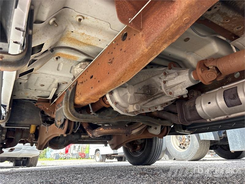 Ford F-450 المنصات الهوائية المثبتة على شاحنة