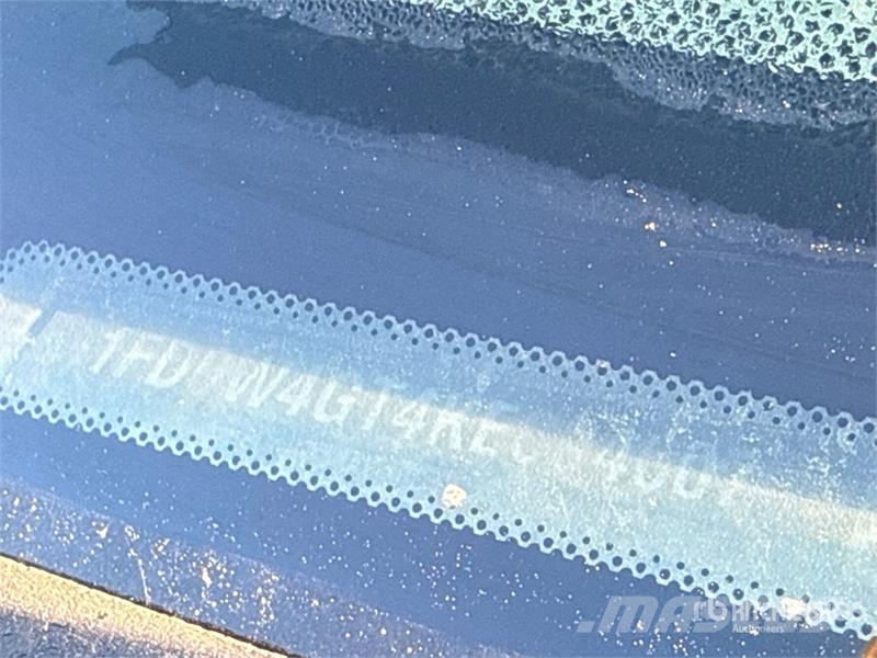 Ford F-450 Ciężarówki typu Platforma / Skrzynia