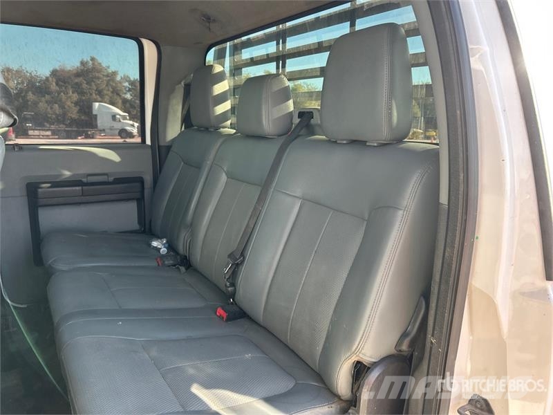 Ford F-450 Platformas/izkraušana no sāniem