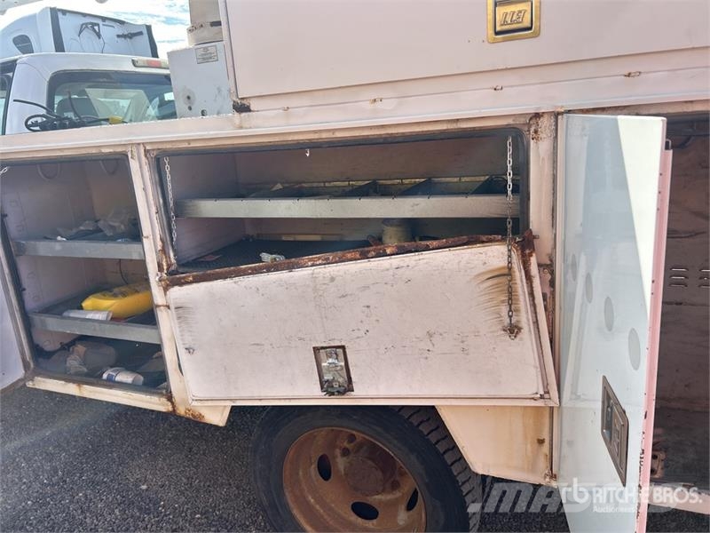 Ford F-450 المنصات الهوائية المثبتة على شاحنة