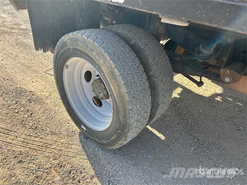 Ford F-450 Platformas/izkraušana no sāniem
