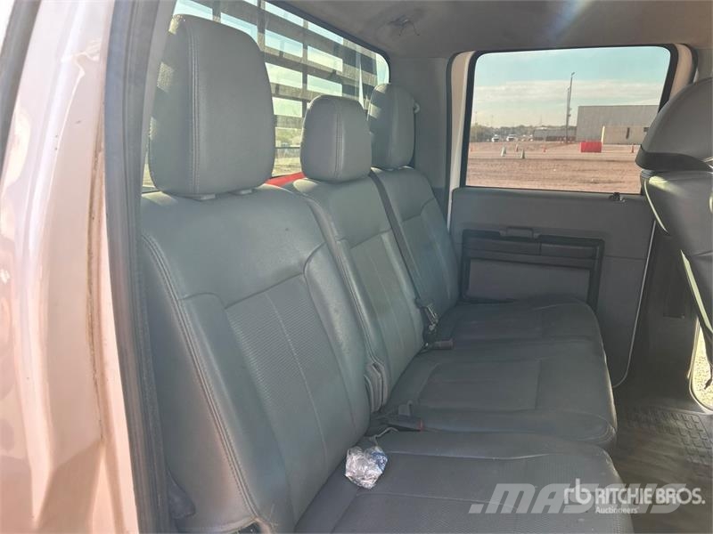 Ford F-450 Platformas/izkraušana no sāniem