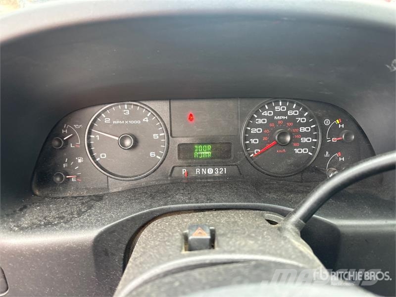 Ford F-450 المنصات الهوائية المثبتة على شاحنة