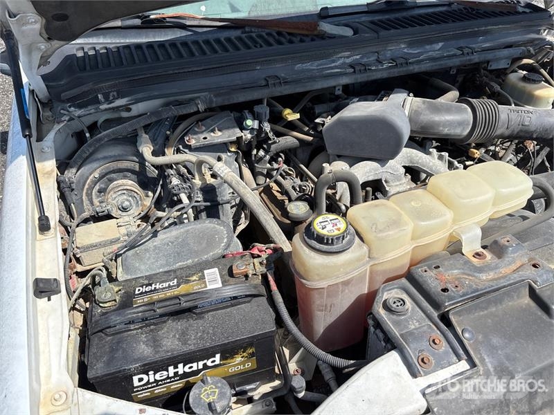 Ford F-450 Platformas/izkraušana no sāniem