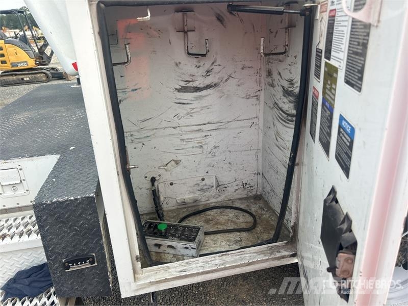 Ford F-450 Truck mounted aerial platforms