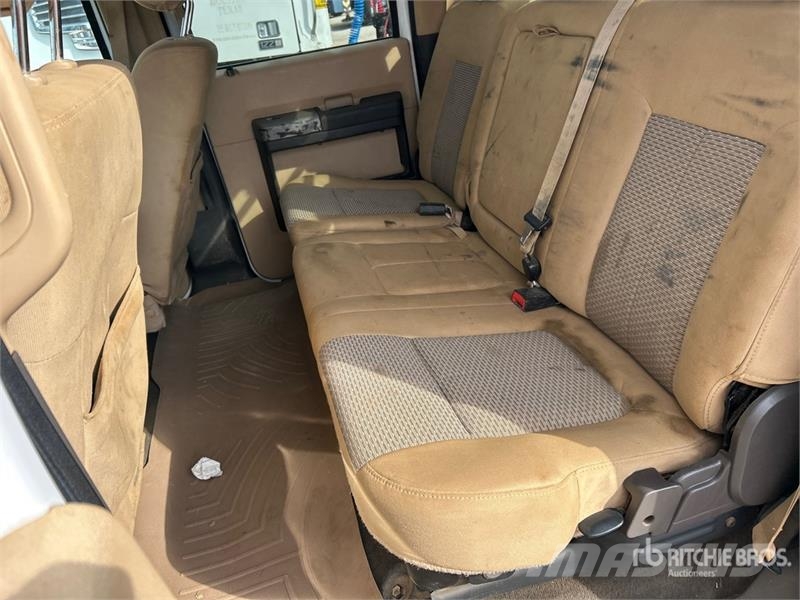 Ford F-450 Ciężarówki typu Platforma / Skrzynia
