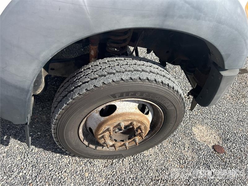 Ford F-450 المنصات الهوائية المثبتة على شاحنة