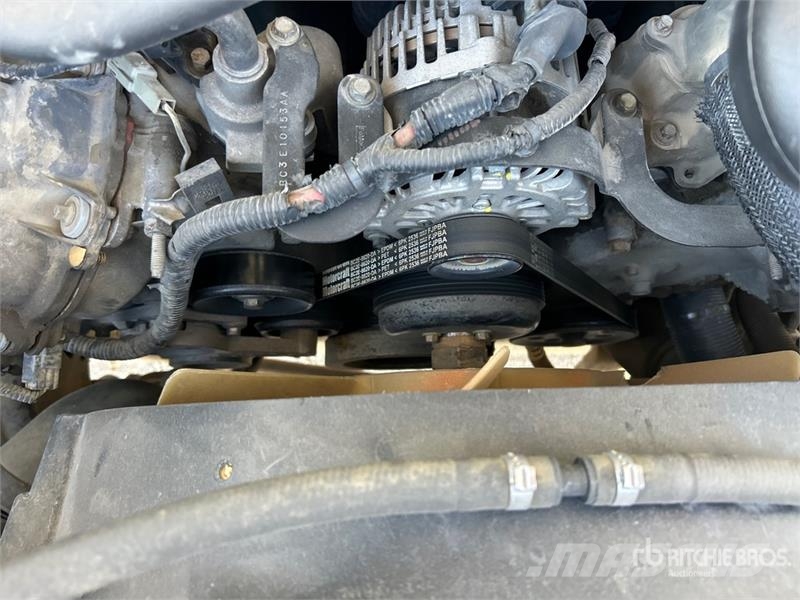 Ford F-450 Platformas/izkraušana no sāniem