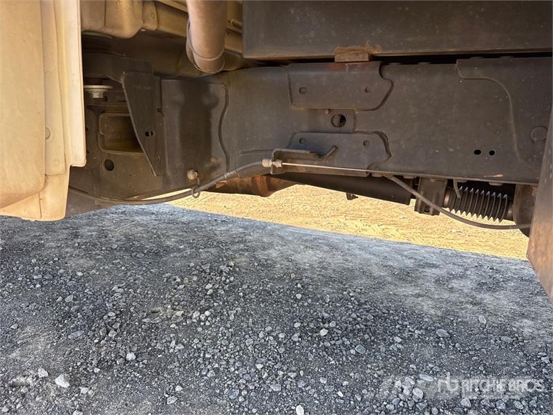 Ford F-450 Ciężarówki typu Platforma / Skrzynia