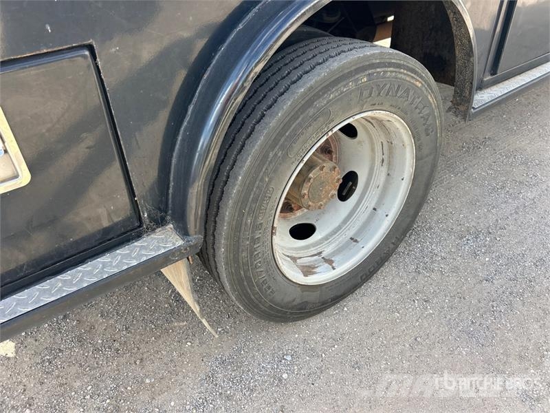 Ford F-450 Ciężarówki typu Platforma / Skrzynia