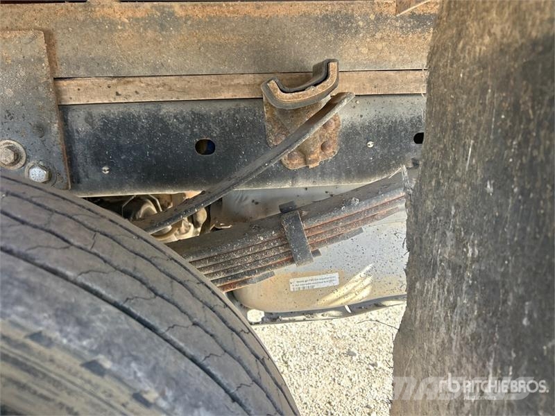 Ford F-450 Platformas/izkraušana no sāniem