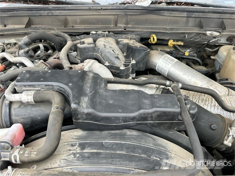 Ford F-450 Skříňová nástavba