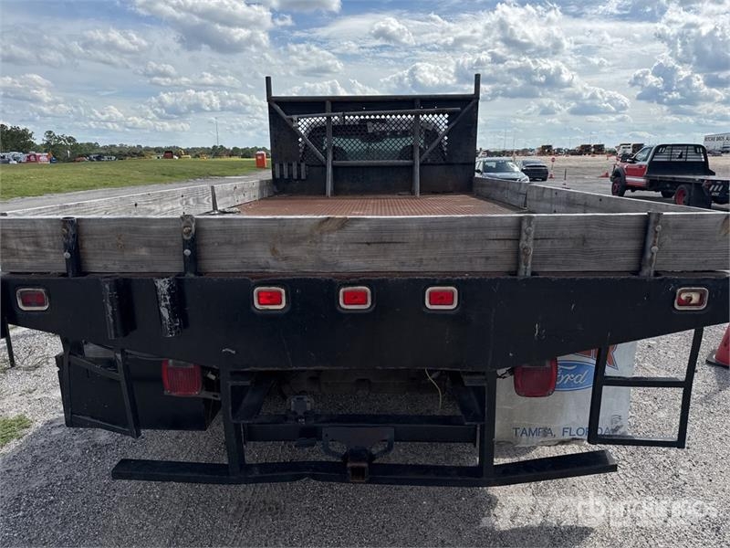 Ford F-450 Flatbed / Dropside trucks