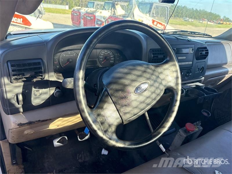 Ford F-450 Tippbilar
