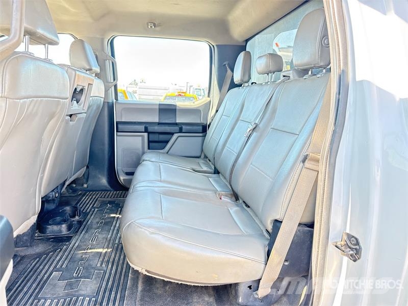 Ford F-450 Tippbil