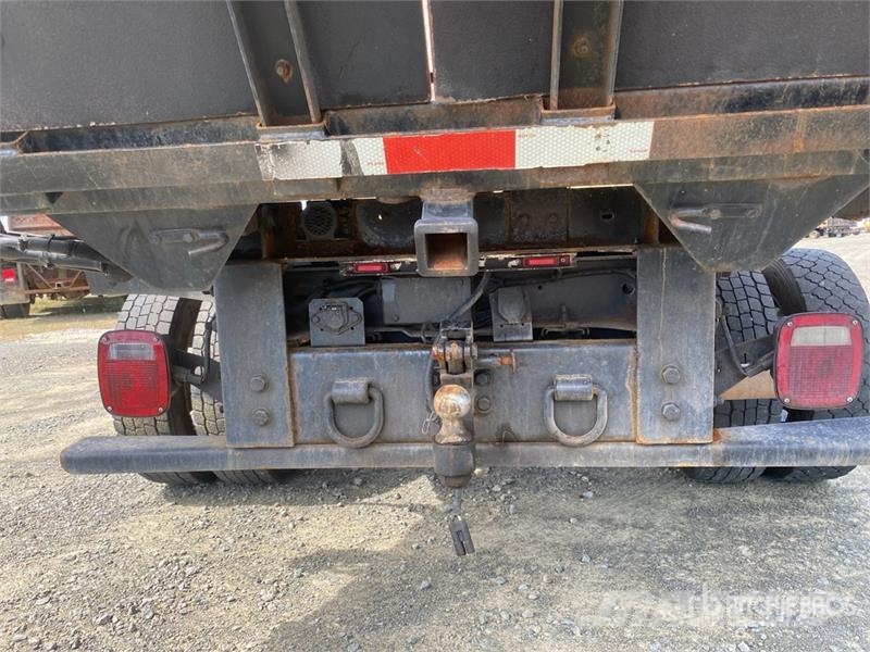 Ford F-450 4x2 Crew Cab Flatbed Dump Truck Sklápěče