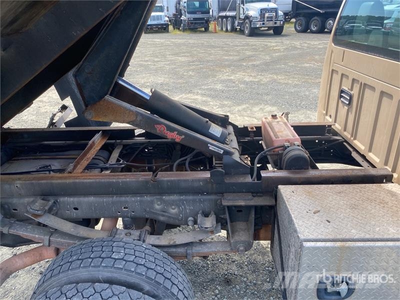 Ford F-450 4x2 Crew Cab Flatbed Dump Truck Sklápěče
