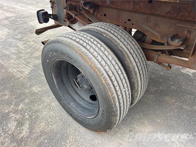 Ford F-450 4x2 Crew Cab Flatbed Dump Truck Kallurid