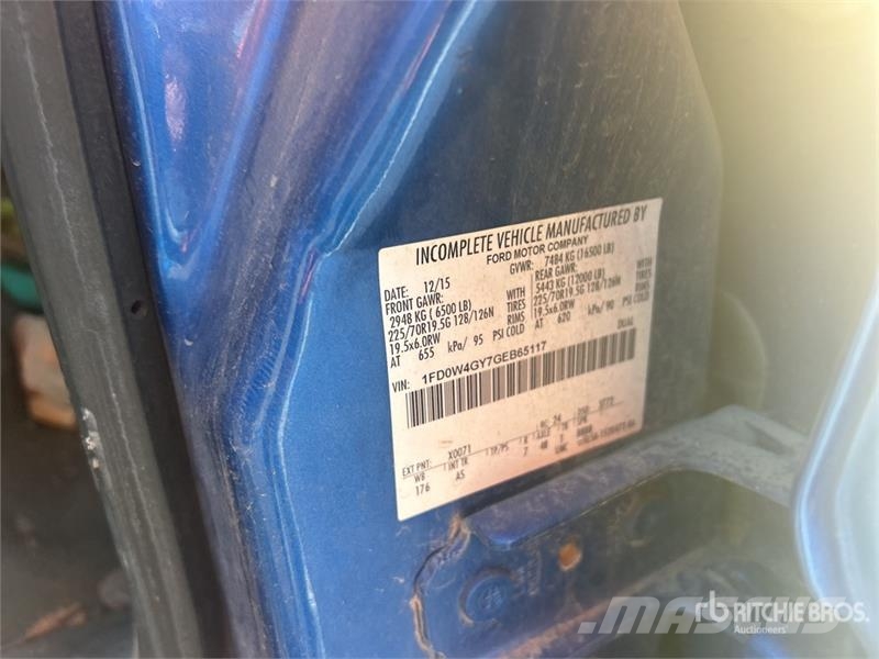 Ford F-450 4x2 Crew Cab Flatbed Dump Truck Tipper trucks