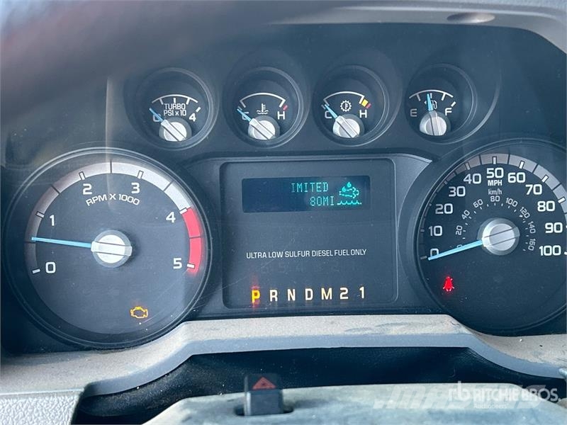 Ford F-450 4x4 Utility Truck Caja abierta/laterales abatibles