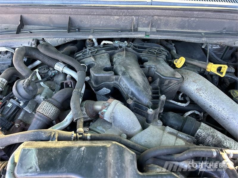 Ford F-450 4x4 Utility Truck Caja abierta/laterales abatibles