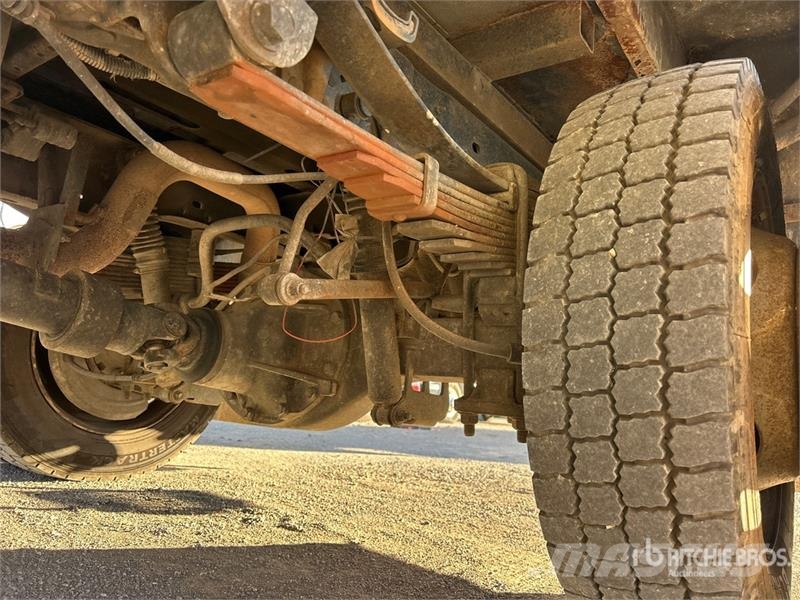 Ford F-450 4x4 Utility Truck Caja abierta/laterales abatibles