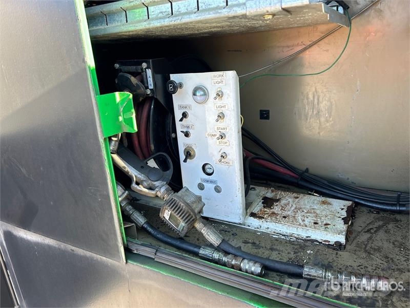Ford F-450 4x4 Utility Truck Caja abierta/laterales abatibles