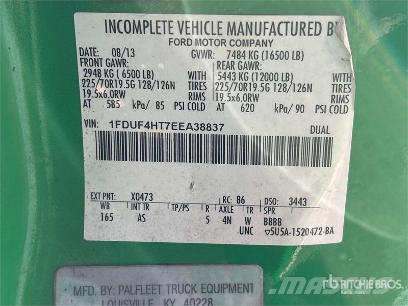 Ford F-450 4x4 Utility Truck Caja abierta/laterales abatibles