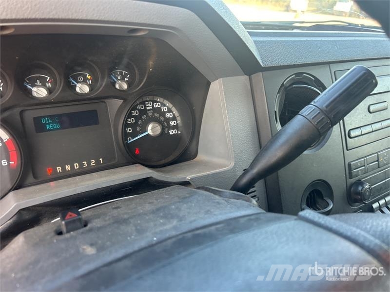 Ford F-450 XL 4x2 Crew Cab Flatbed Dump Truck Tipper trucks