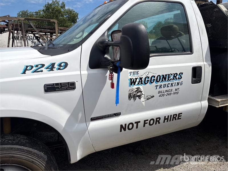 Ford F-450 XL 4x2 Utility Truck (Inoperable) Pick up/Dropside
